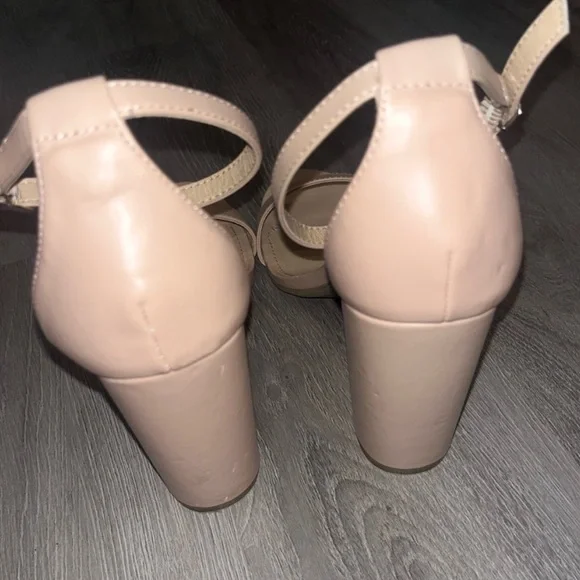 Brash nude heels - Picture 5 of 8